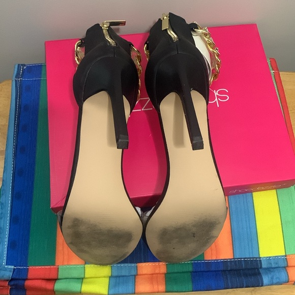 Shoe Dazzle/ Size: 11/ Black & Gold Heels - Picture 5 of 8